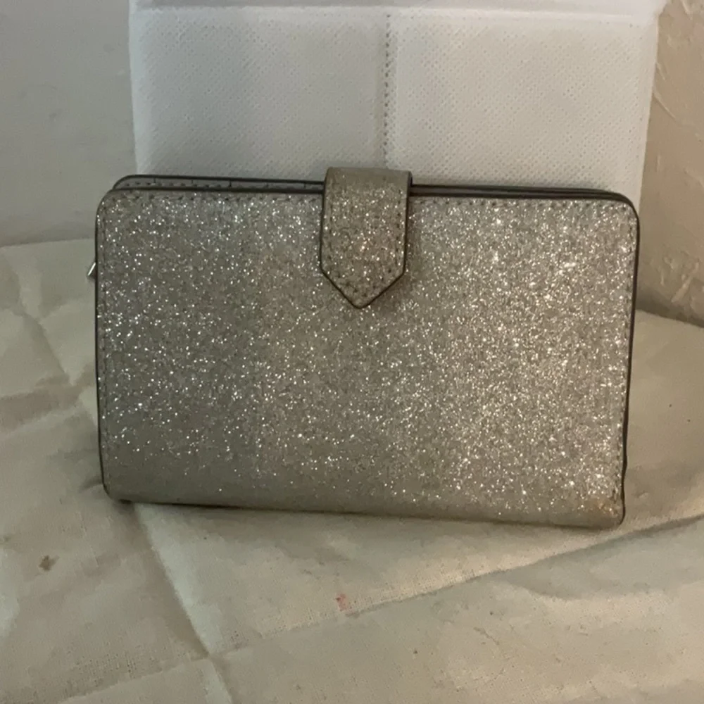 Kate Spade Glimmer Glitter Bifold Wallet, Silver, 5.5”x3.5”x1” - Picture 2 of 12